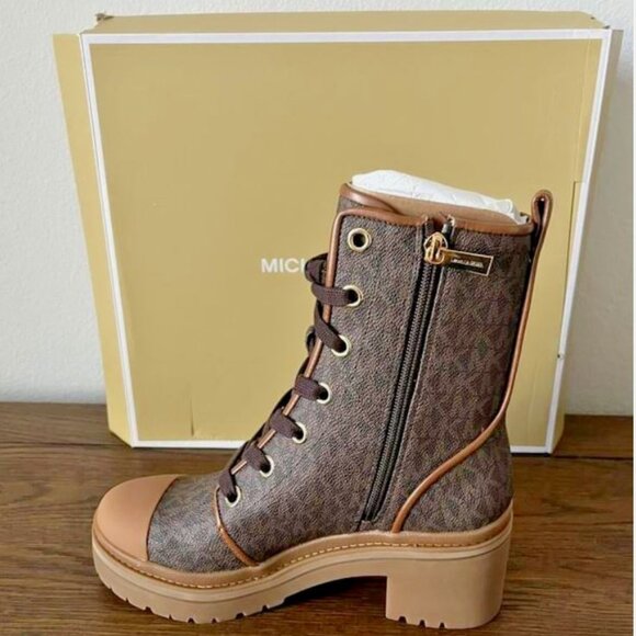 Brand new MICHAEL KORS sz 8.5 Corey Brown Logo Combat Boots - Picture 4 of 6